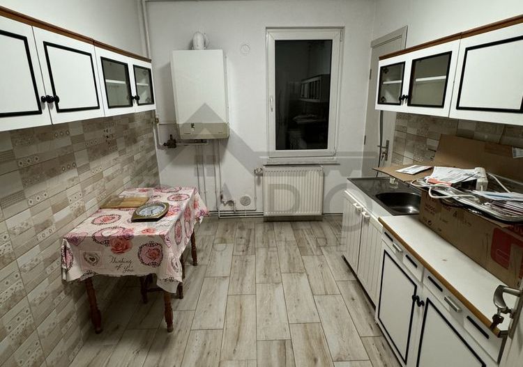 De inchiriat apartament cu 2 camere in cartierul Unirii, zona Darina - Poză 1