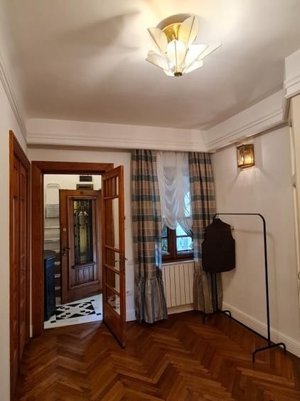 BRASADAS închiriază – Apartament istoric restaurat TINERETULUI - Poză 9