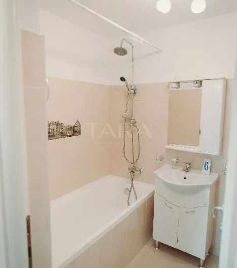 Apartament modern cu 2 camere în zona Clujana. - Poză 8