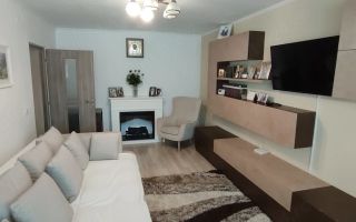 Apartament 3 camere, decomandat, 80 mp, etaj 1, zona centrala Tomesti - Poză 5