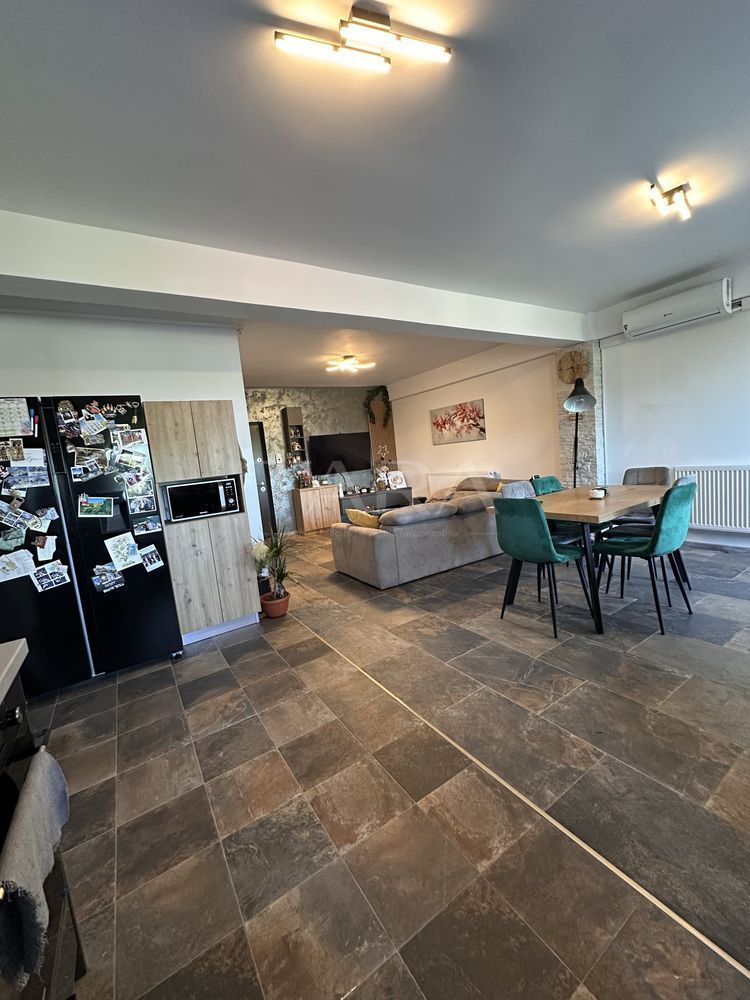 Apartament cu terasă panoramică – zona Vivo, Florești. - Poză 1
