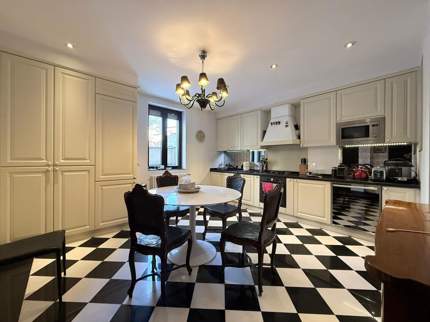 Apartament 6 camere în vilă consolidată | Garaj | Cotroceni - Poză 6