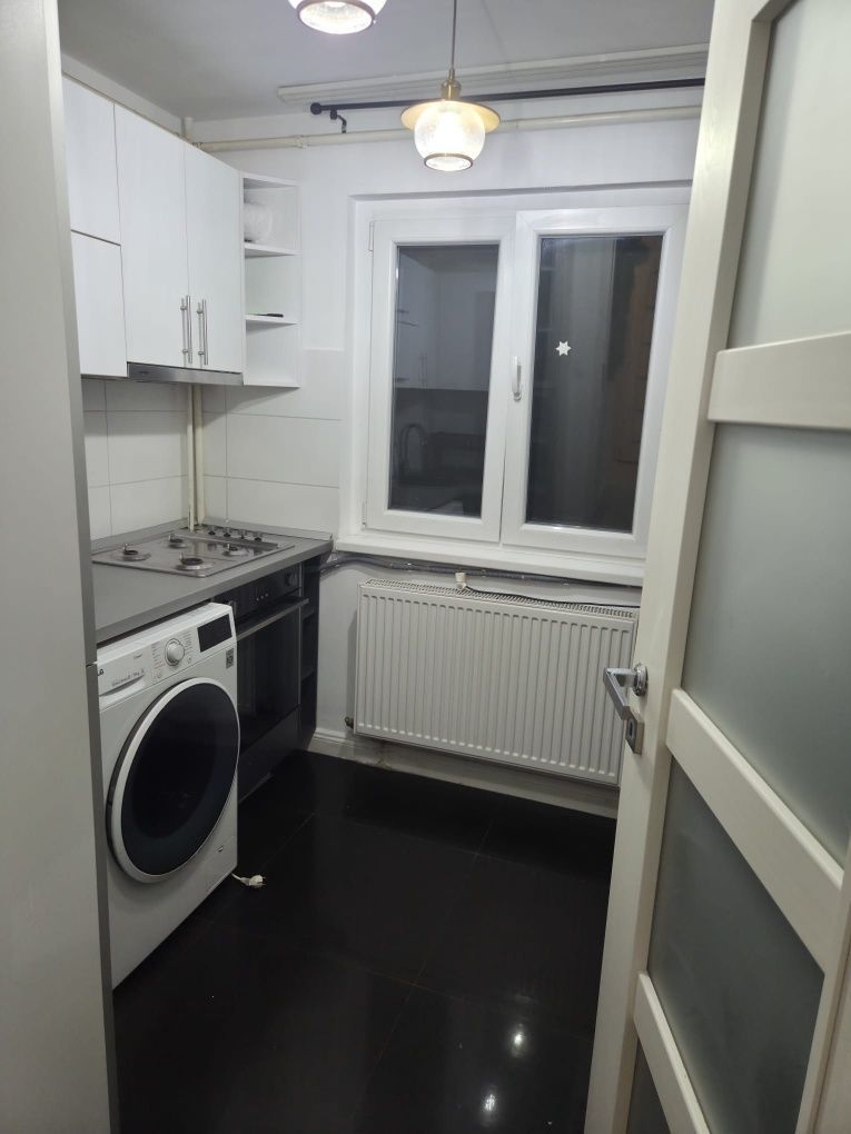 Garsoniera moderna, centrala proprie, AC, 8 min metrou - Poză 4