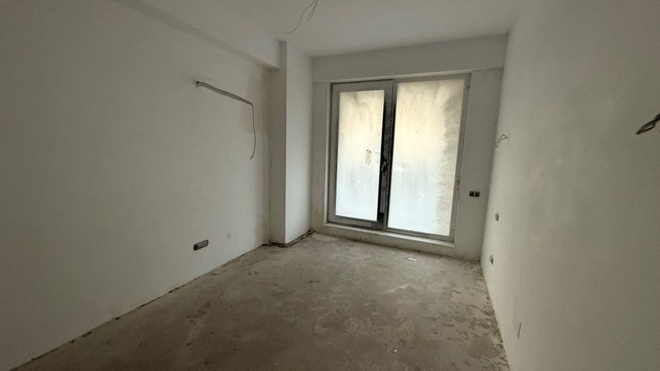 Apartament 4 Camere de Vanzare - Poză 12