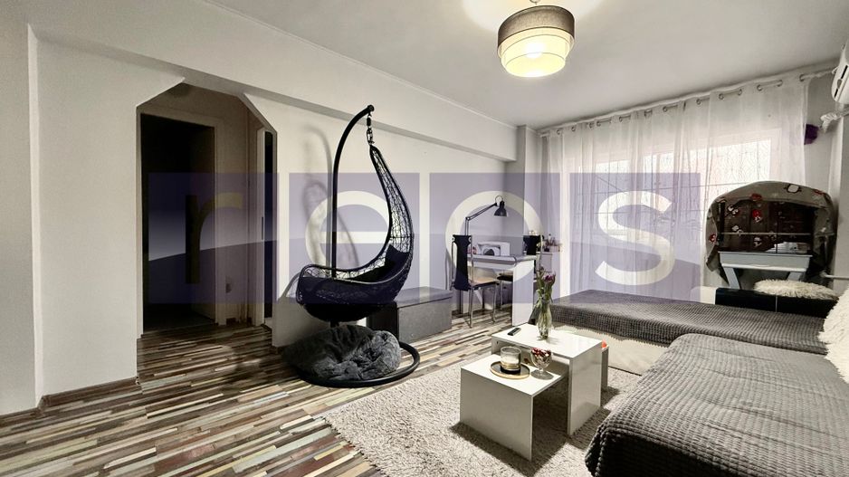 VÂNZARE 3 CAMERE | ZONA TITAN | LOC DE PARCARE - Poză 3