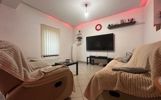 Casă individuală P+1E, construită în 2013–zonă liniștită, exclusiv de case - Poză 2