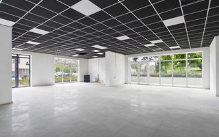 Spațiu comercial 220 mp, 9 parcări, Oradea - Poză 1