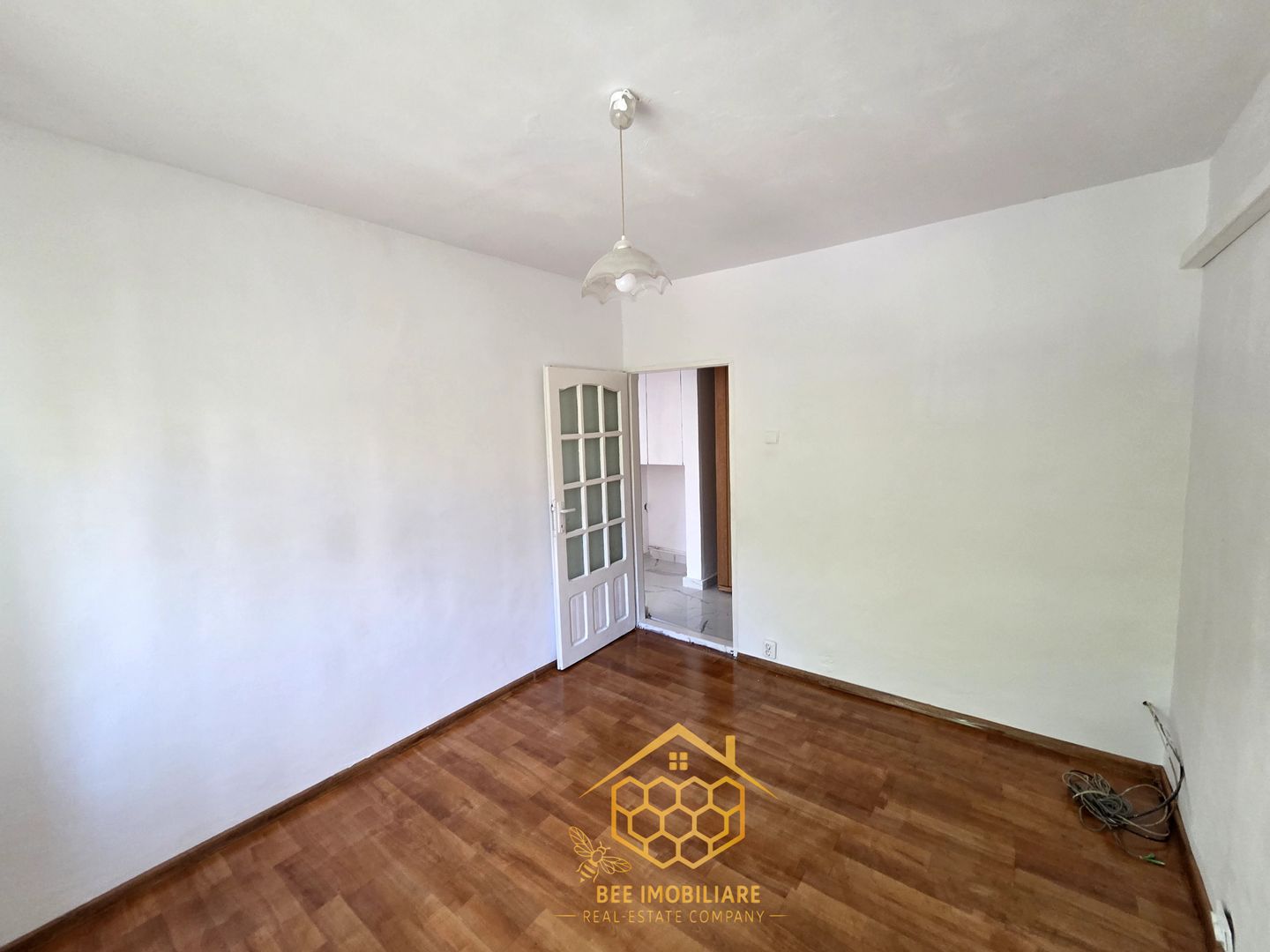 Apartament 3 Camere Decomandat - Spatios - in Zona 1 Mai - Poză 10