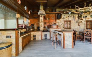 Pensiune de Lux pe Malul Dunării în Dubova - Poză 20