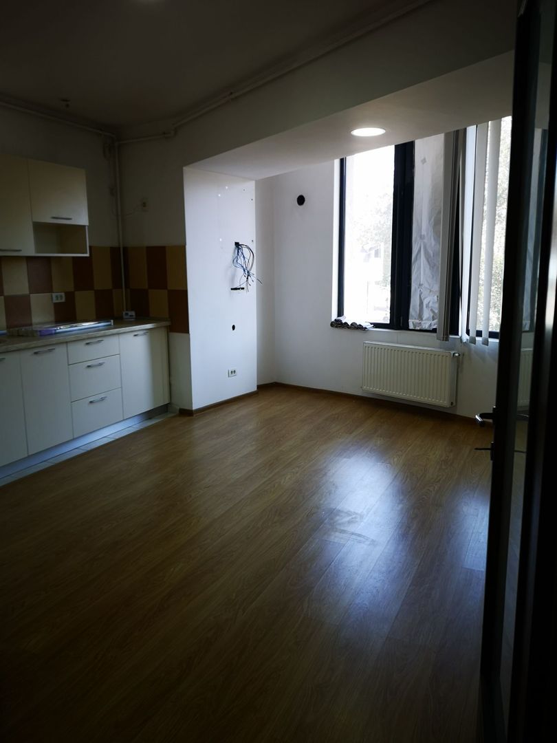 Birou Sincai - Poză 4