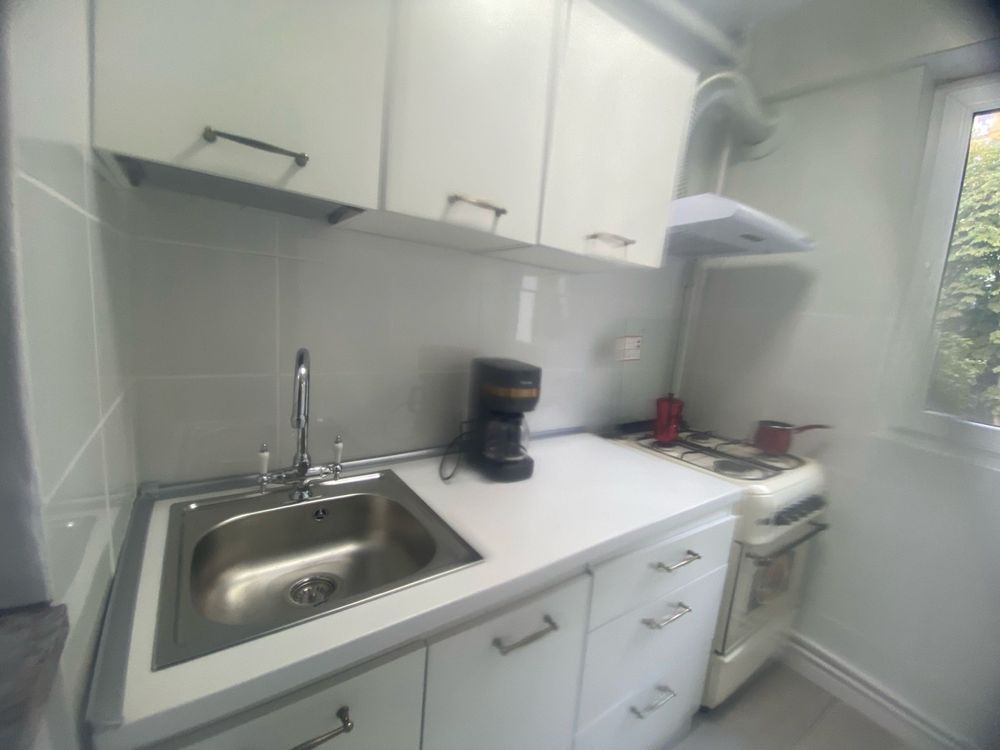 Garsoniera renovata, mobilata si utilata - Poză 4