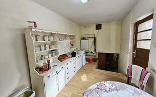 Casa cu 4 camere, 2024 mp teren, la asfalt, cu utilitati, Vintu de Jos - Poză 17