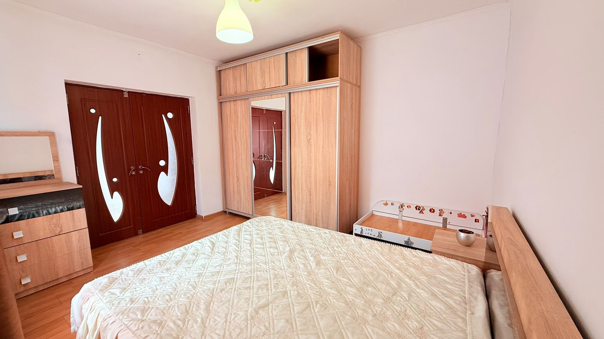Casă de vânzare | 5 camere| Teren 428 mp | Voluntari, lângă Școala 1 - Poză 10