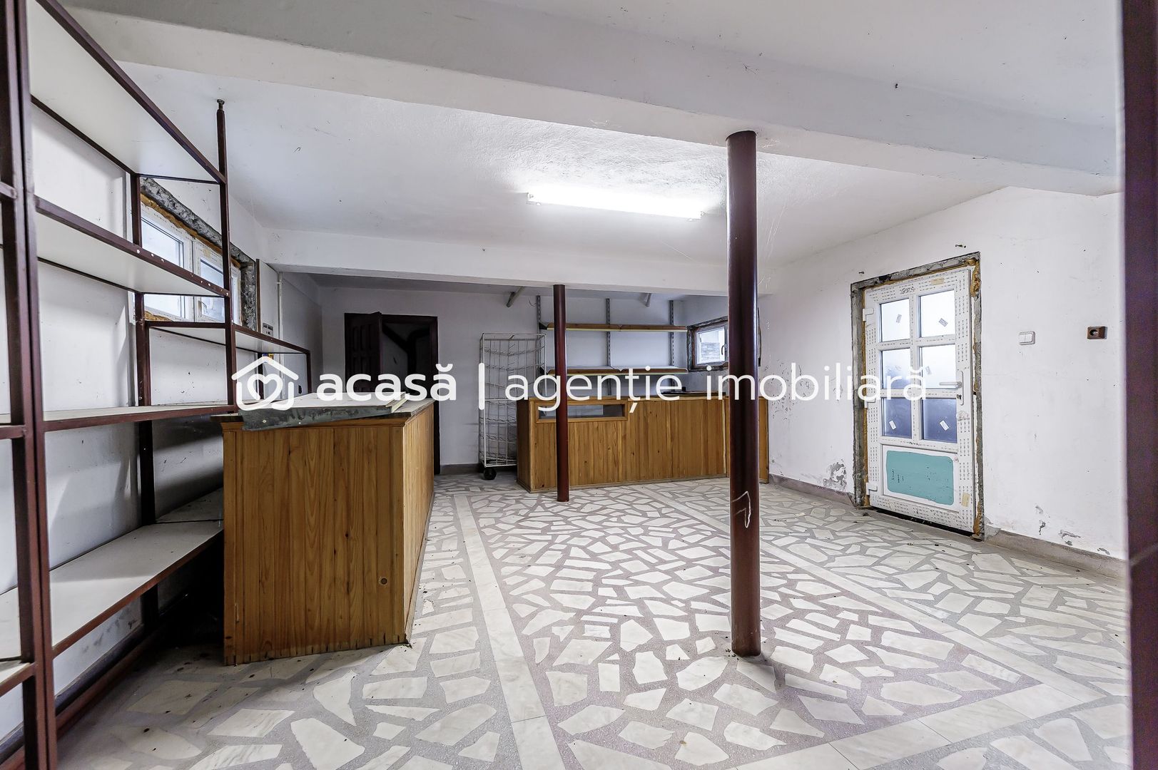 Clădire potrivită pentru proiecte educaționale sau de îngrijire - Poză 10