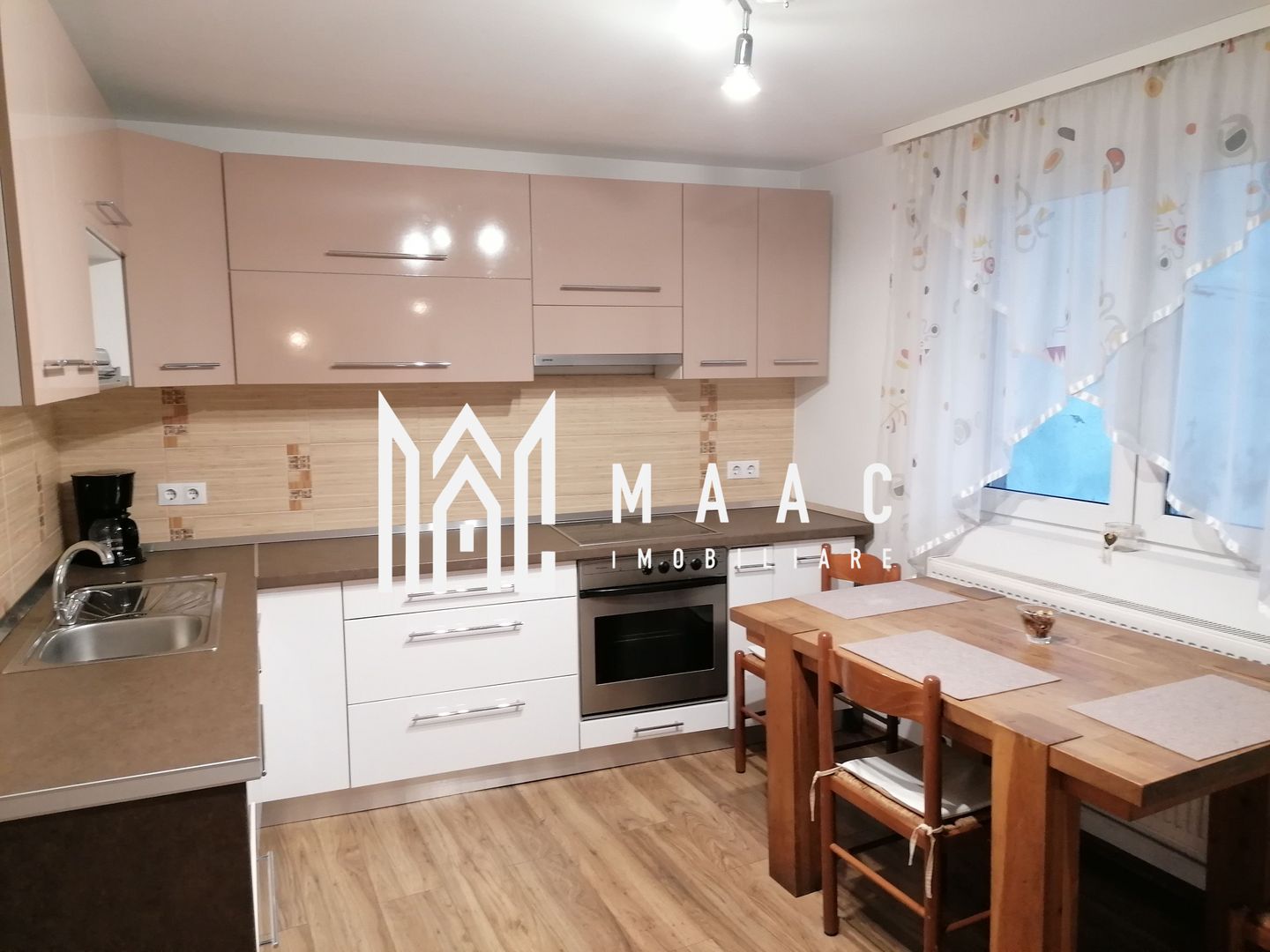 Casa individuala 4 camere I Acces auto I Zona centrala - Poză 1