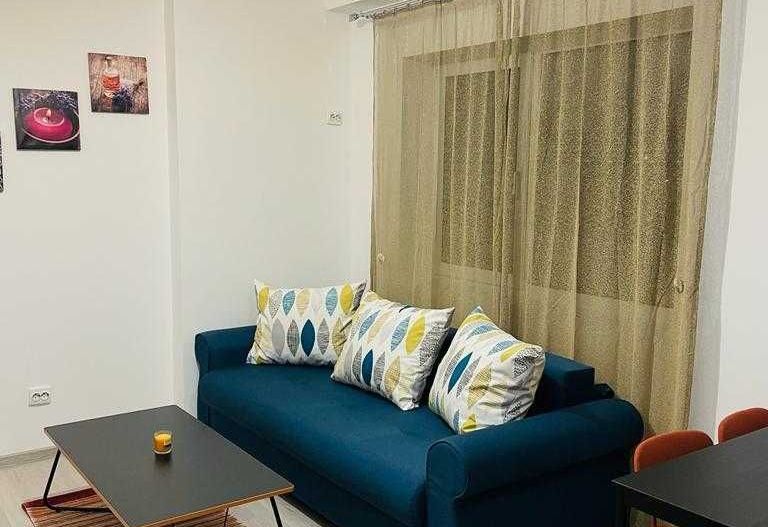 Închiriez apartament 3 camere, Mihai Bravu, centrală bloc, metrou 1min - Poză 1