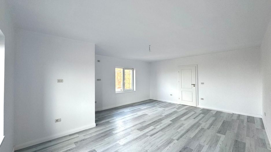 Duplex 4 camere -140.000€ pozitie excelenta |Săcălaz| - Poză 7