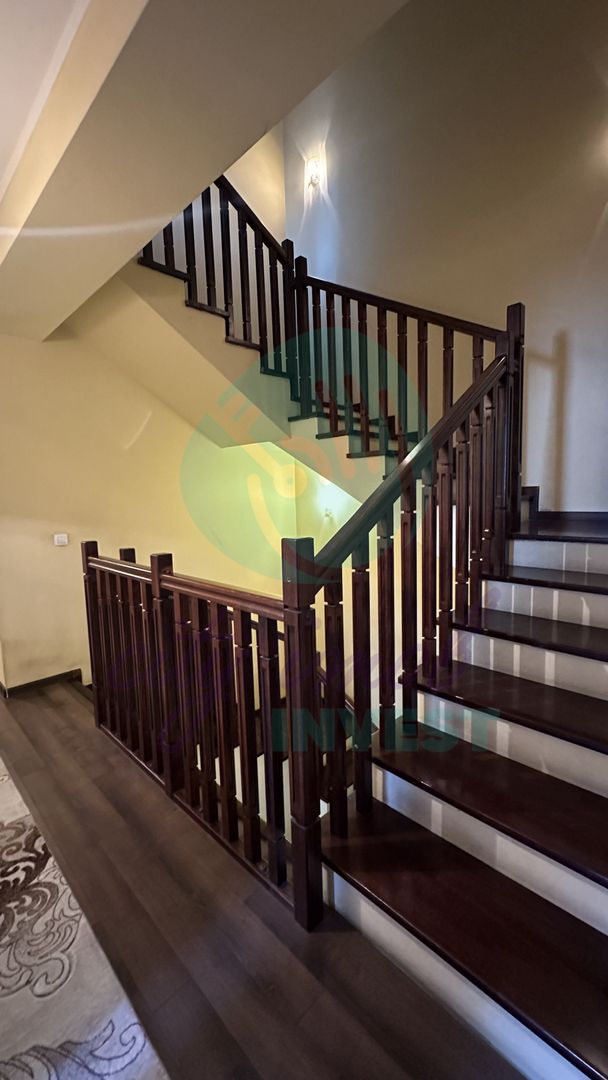 Vila 2013, bine compartimentata, aproape de metrou - Poză 7