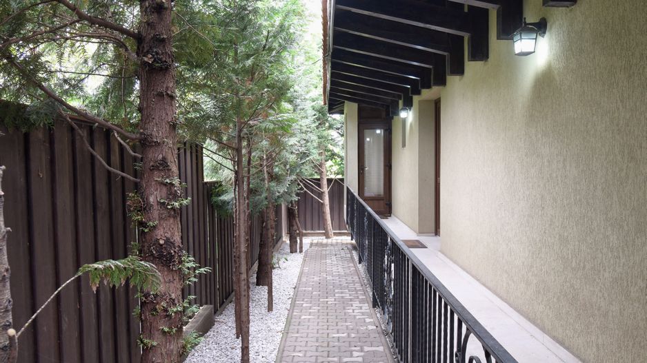 Casa cu 5 camere de inchiriat, zona Becas - Poză 24