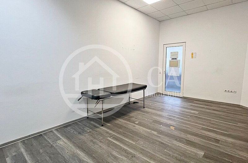 Spatiu comerical de inchriat in zona Rogerius, Oradea - Poză 1