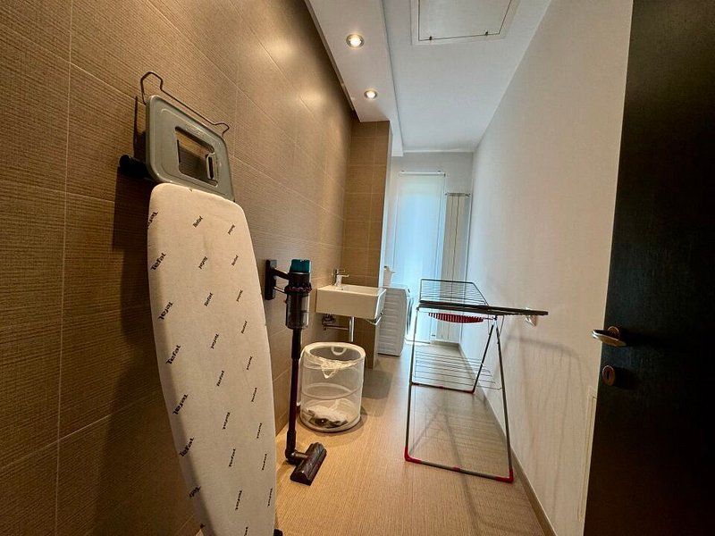 Vila lux de vanzare in cel mai dorit complex din Erou Iancu Nicolae-locatie rara - Poză 28