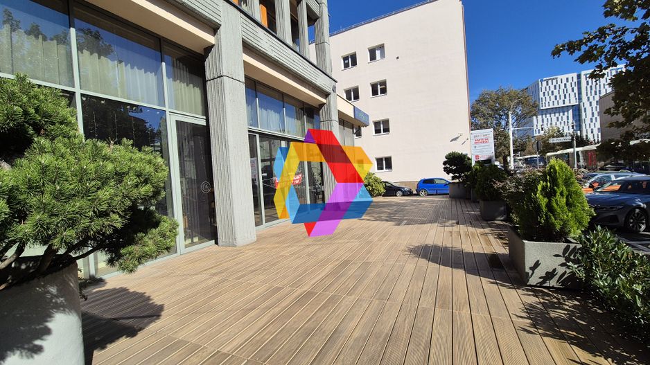 Spatiu Central cu vad pietonal și auto - 414 mp #plus-imo.ro - Poză 6