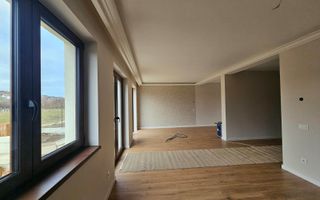 Casa noua amenajata, gata de mutare - Poză 3