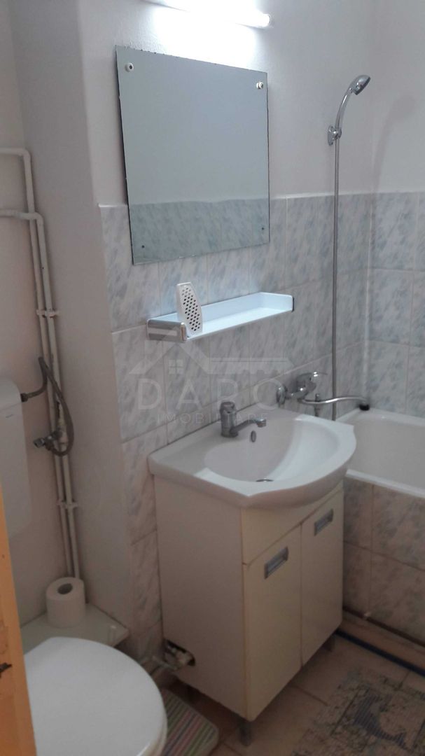 Apartament cu o cameră de vânzare în Aleea Carpați - Poză 4
