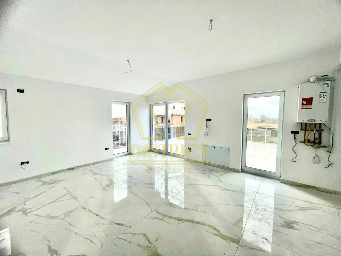 Penthouse cu 3 camere si terasa de 45mp | zona Antenei | Braytim - Poză 2