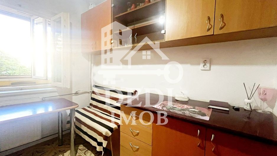 Apartament cu 3 camere de inchiriat Decebal, Oradea - Poză 8