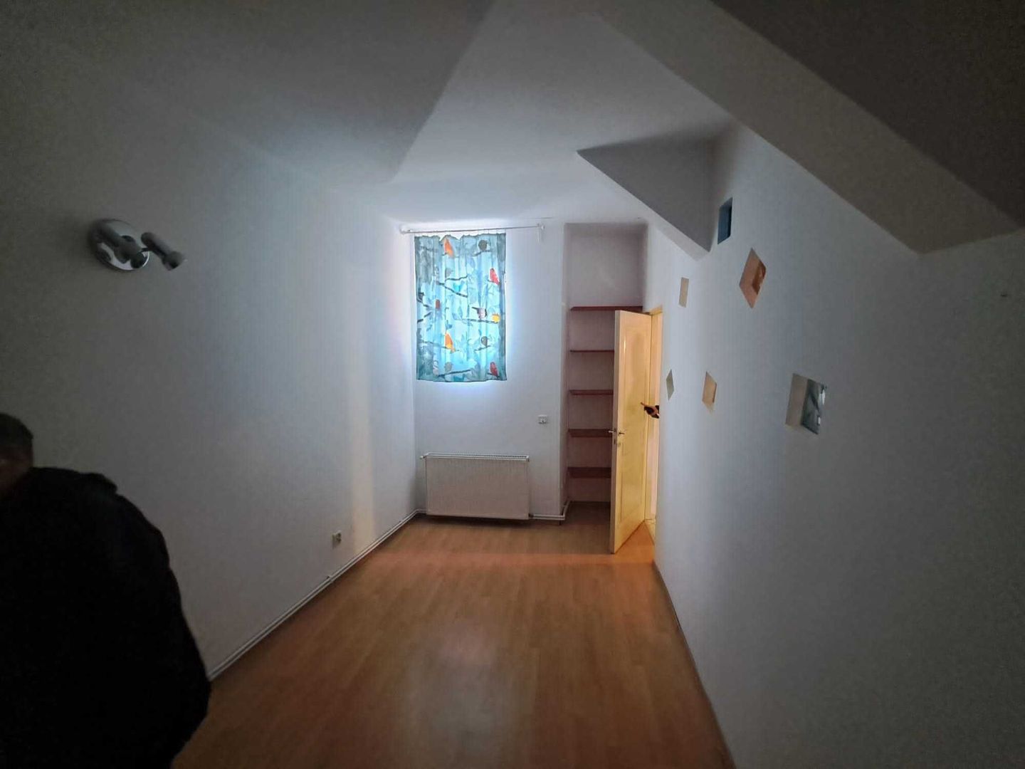 Vila, 2005,  3 camere, 2 bai in Piata Muncii - Poză 6