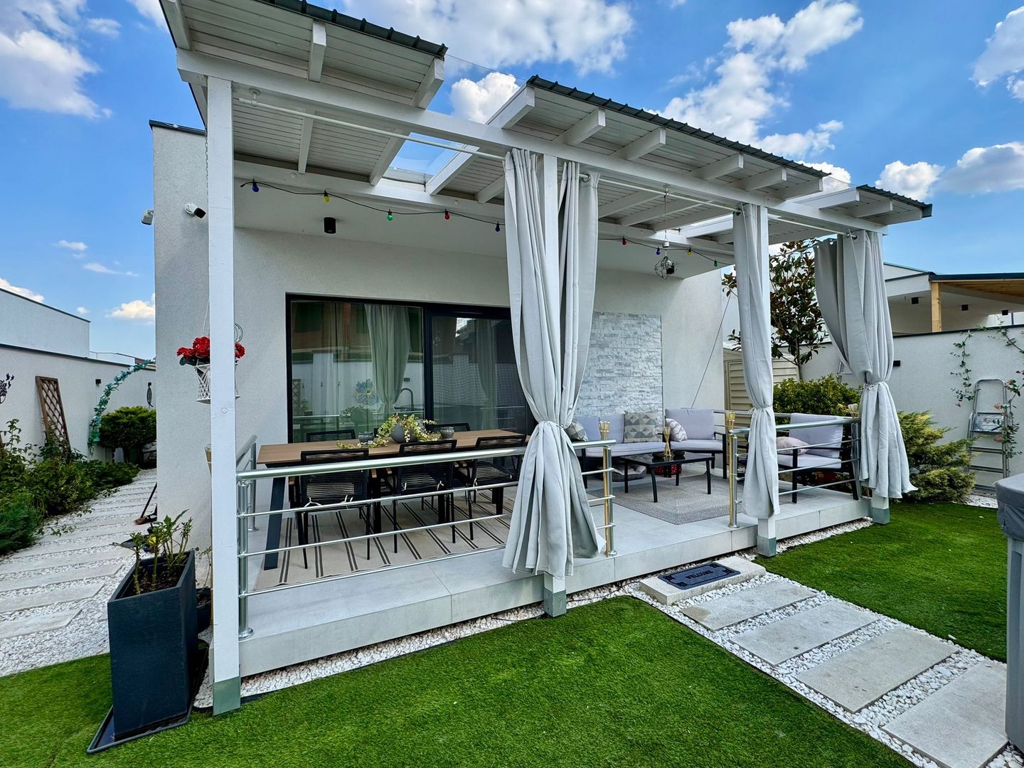 Locuinta parter mobilata si utilata cu jacuzzi - Poză 19