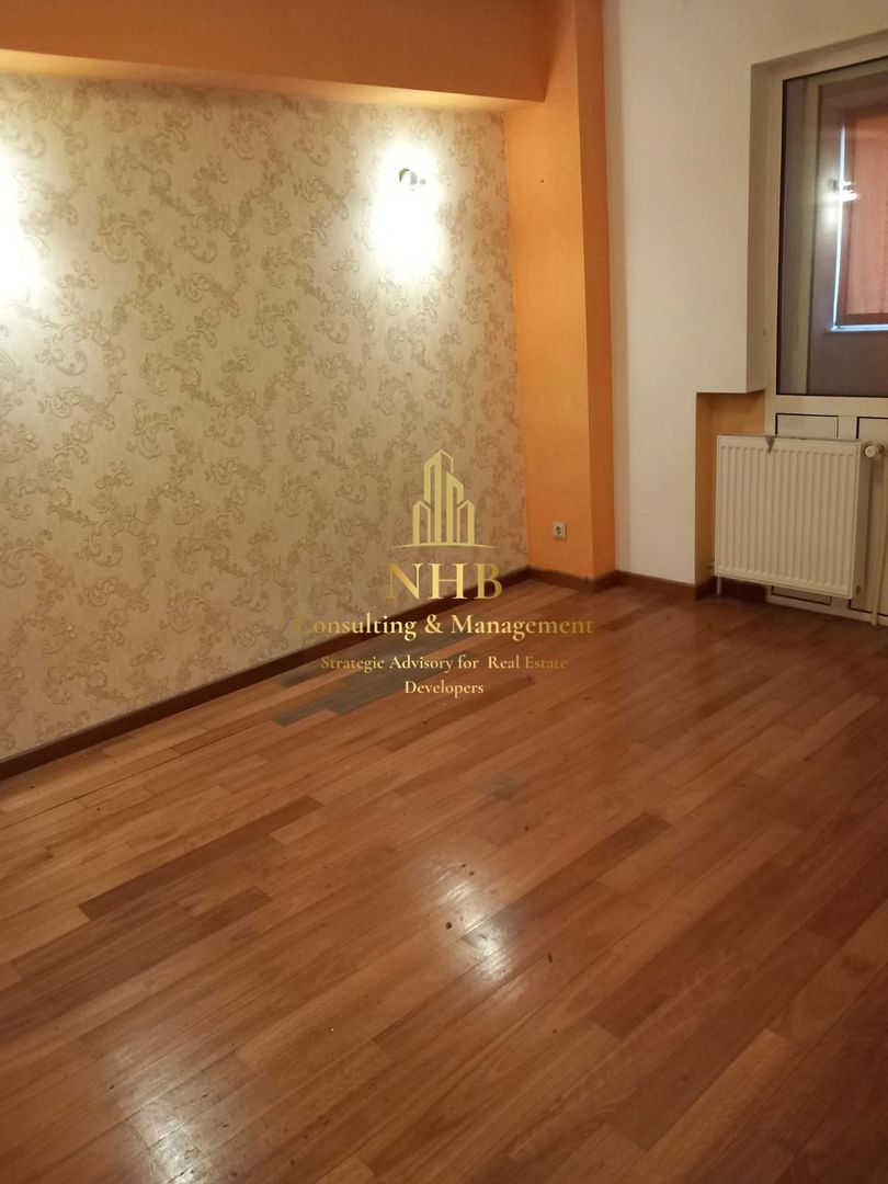 APARTAMENT DE VAZARE 3 CAMERE NERVA TRAIAN - Poză 2