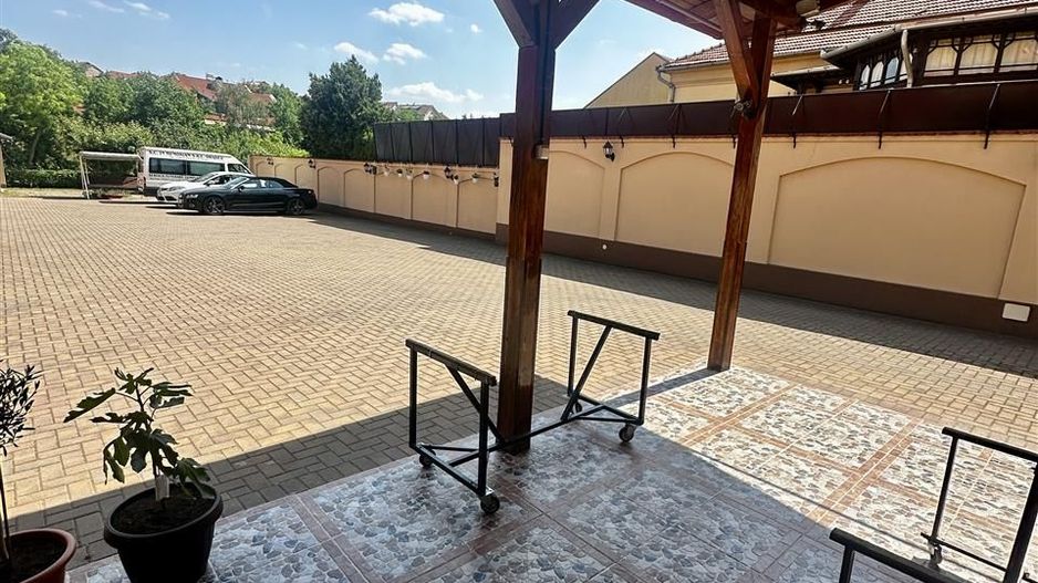 Spatiu comercial cu parcare magazinul Crisul - Poză 12