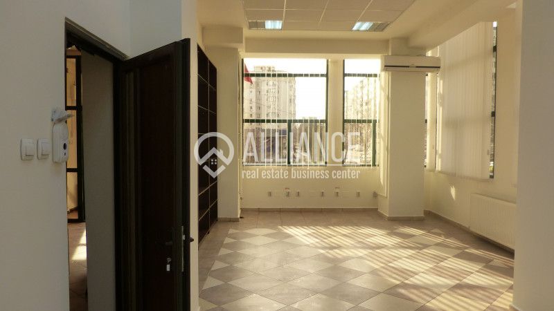 BALADA NEJ(COD03)-Birouri cu suprafete mici, medii si parcare! - Poză 49