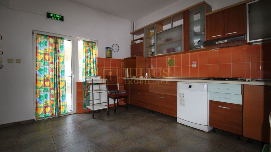 Casa in zona Lipovei,  ideala pentru activitati comerciale. - Poză 8