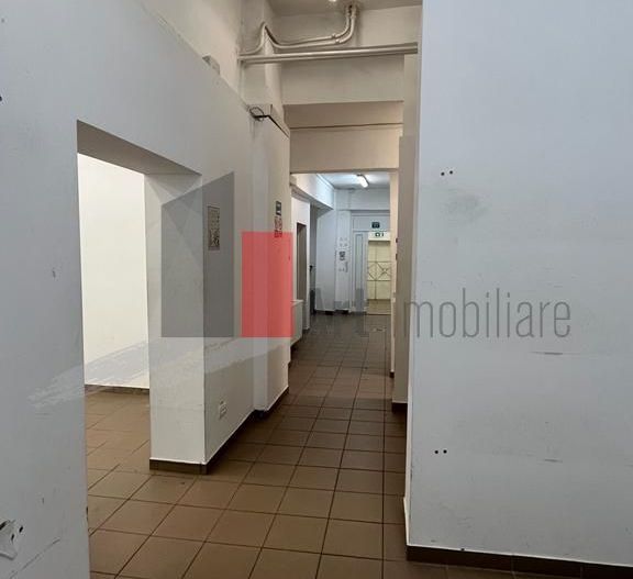 Spatiul "VEXO" , trafic pietonal intens,  INCHIRIAT - Poză 8