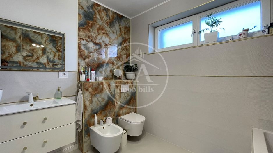 Casa de vanzare cu 10 camere in Santandrei, Bihor - Poză 30