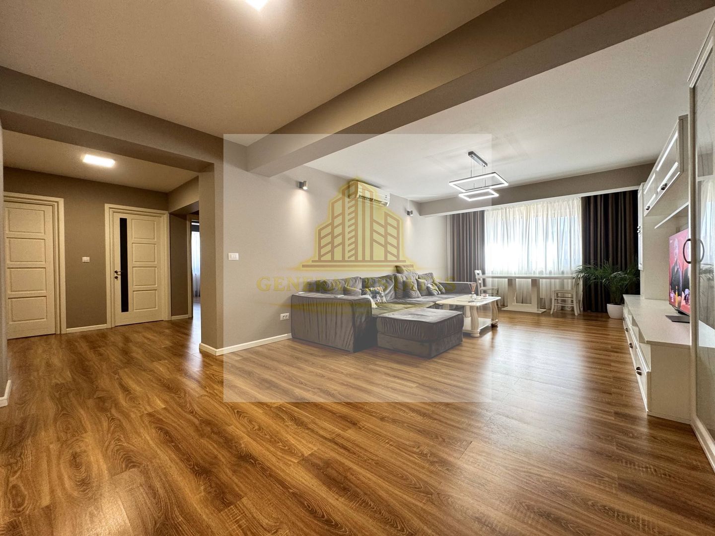 Vânzare apartament cu 3 camere - 130 m.p - în Zona CUG, Iași. - Poză 6