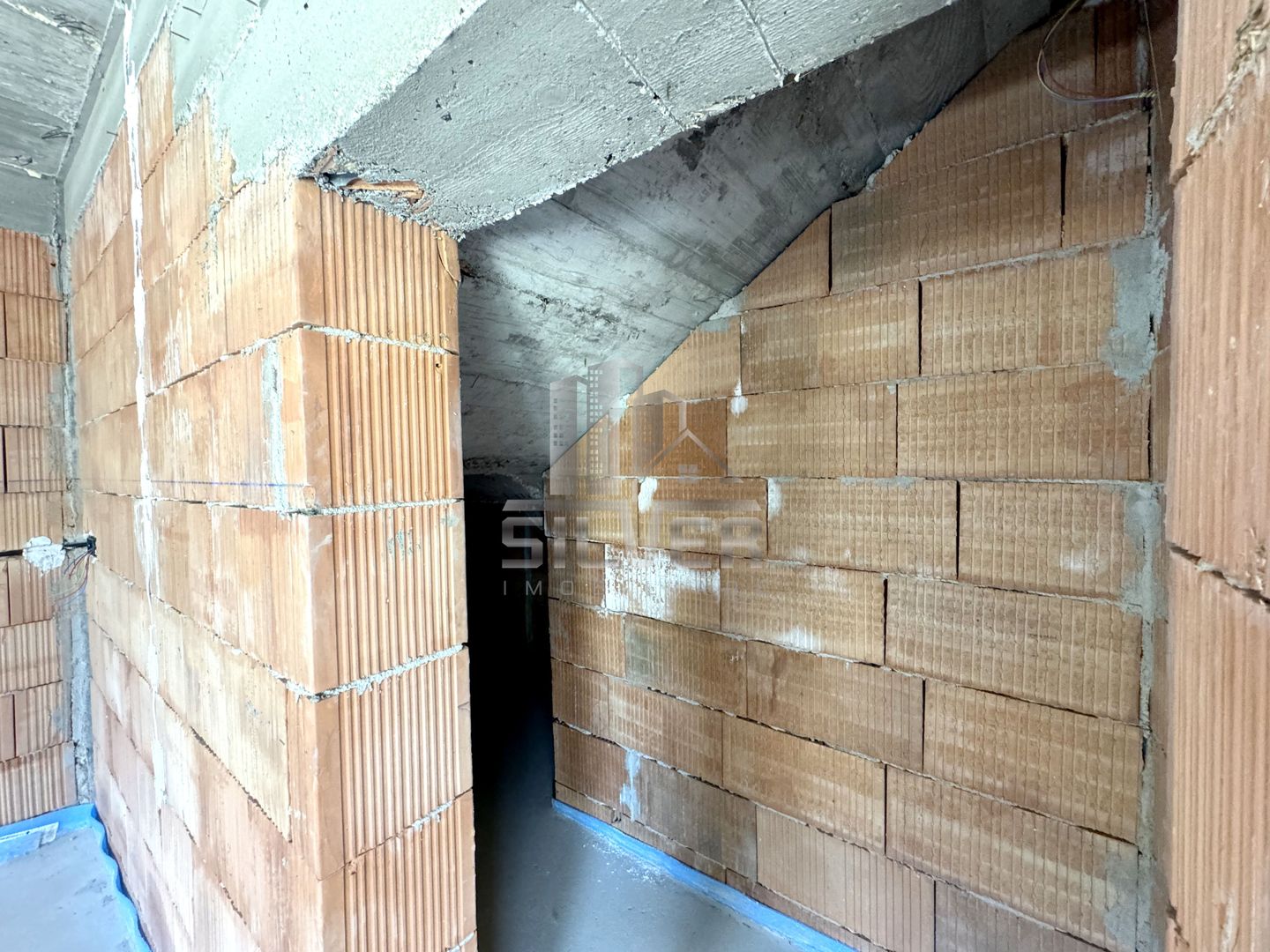 Casa in curs de construire/Teren 450 mp/VANZARE PF. - Poză 13