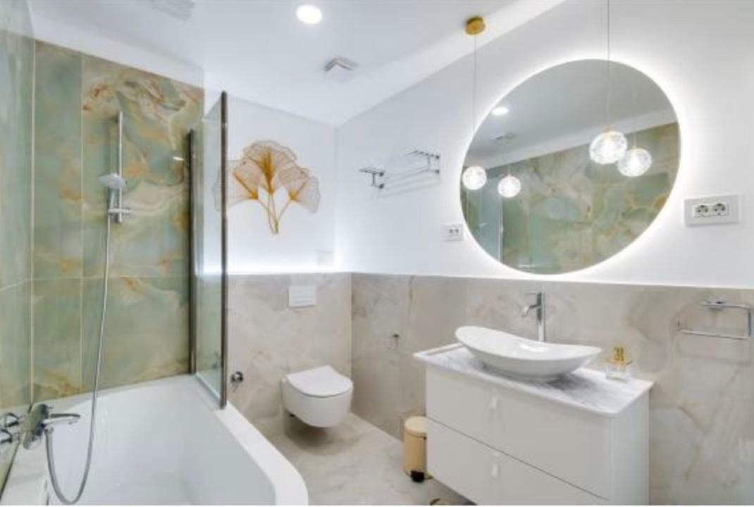 Apartament spatios de vanzare | Herastrau 2 camere + logie - Poză 12