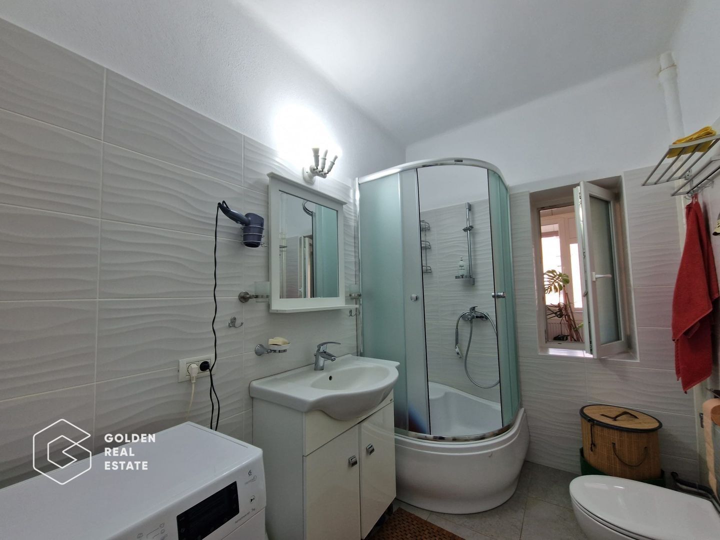 Apartament 3 camere, ultracentral, luminos si frumos amenajat - Poză 9