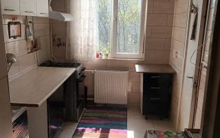 De vanzare Apartament  3 camere Pacii - Poză 1