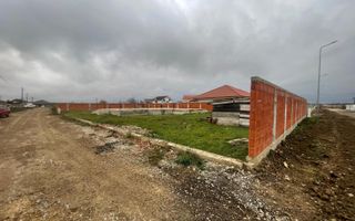 Teren intravilan, fundatie proiect casa, gard si utilitati-Zona Cheriu - Poză 1