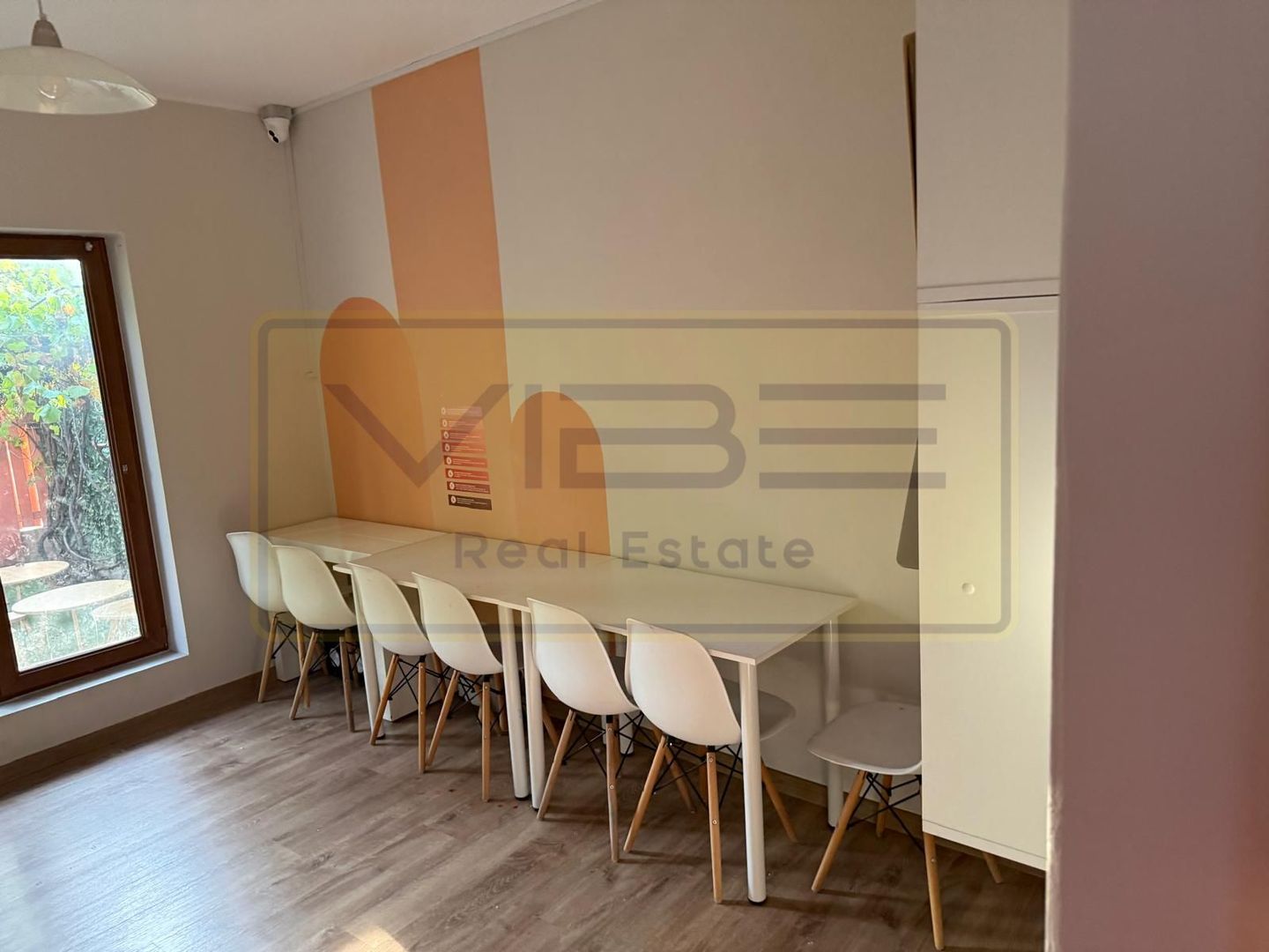 Cladire Afterschool/ birou/ salon - Semicentral- complet amenajat - Poză 1
