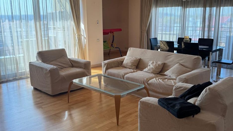 Apartament premium 4 camere de închiriat – Domenii | 2 locuri parcare - Poză 1