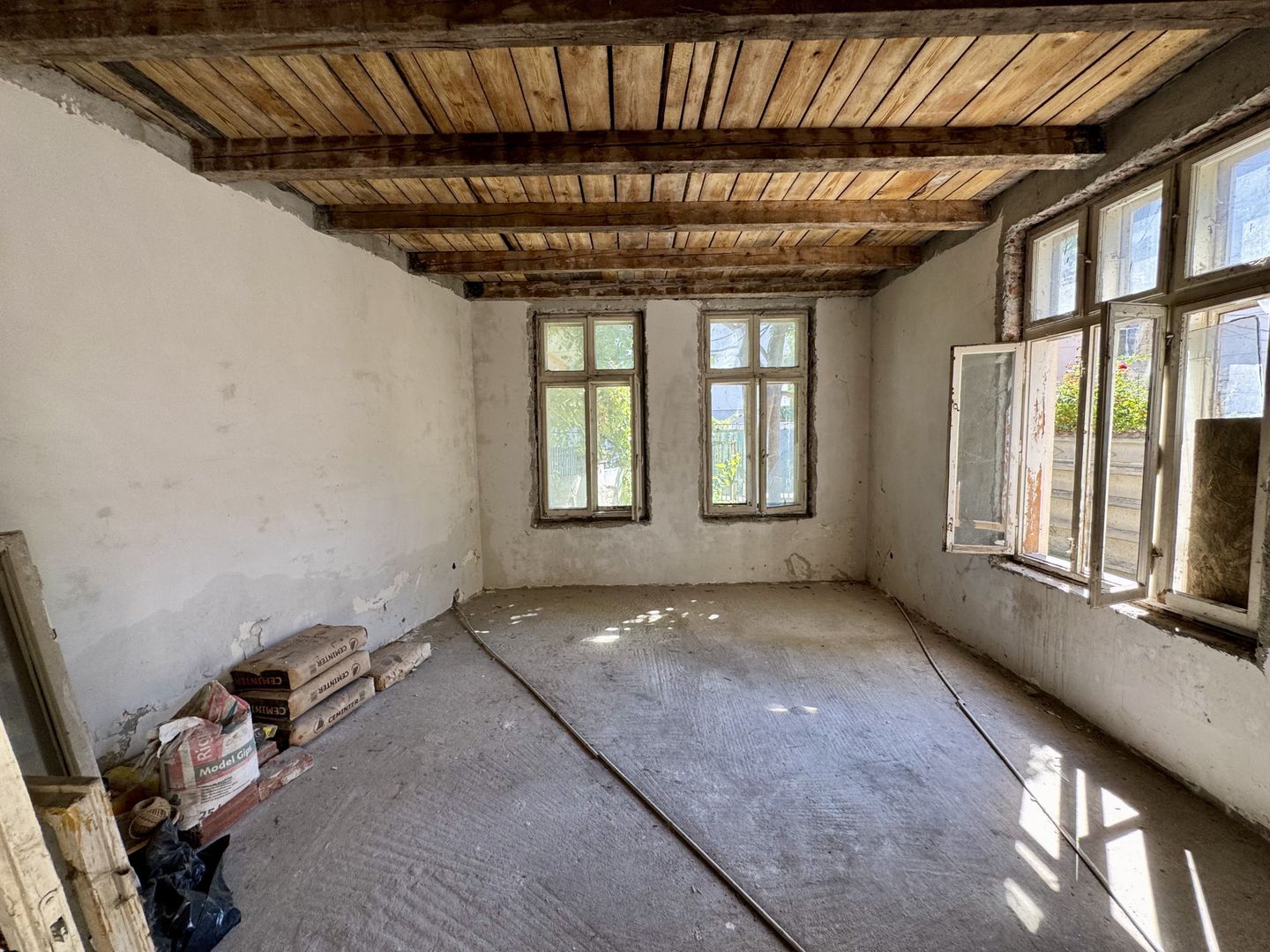 OPORTUNITATE RARA - imobil central, multifunctional, curte PROPRIE - Poză 9