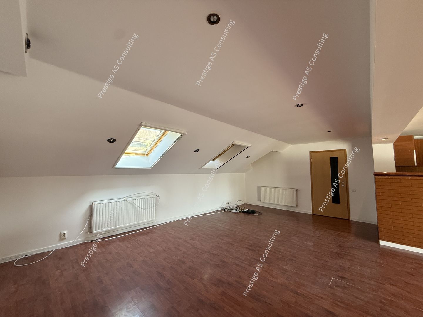 Proprietate versatila | 271 mp utili | renovata complet – Elisabetin, Porumbescu - Poză 14