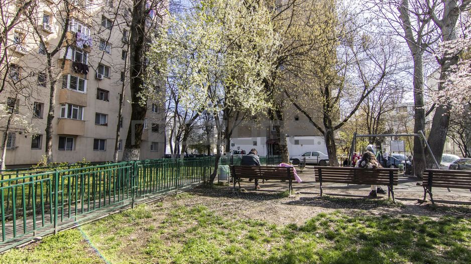 Apartament cu 2 camere în Drumul Taberei, Bucuresti - Poză 6