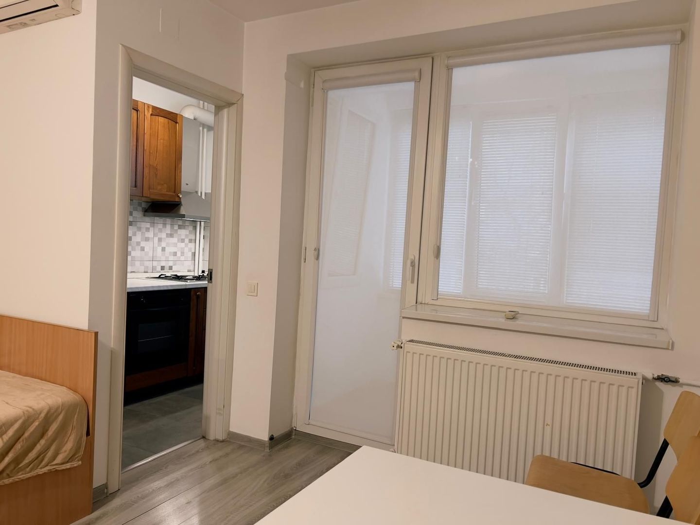GARSONIERA LUJERULUI, BUCATARIE INCHISA, PET-FRIENDLY, METROU 3 MINUTE - Poză 7